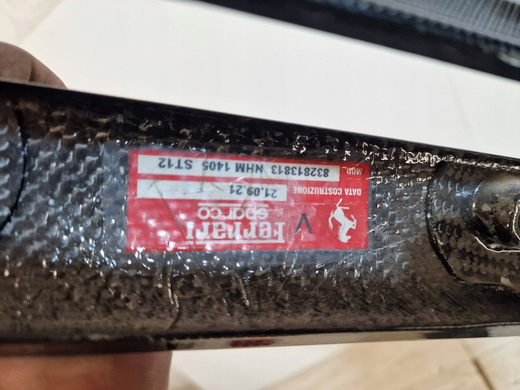 фото №14, Ferrari sf90 f173 карбон спойлер na крышка 813813