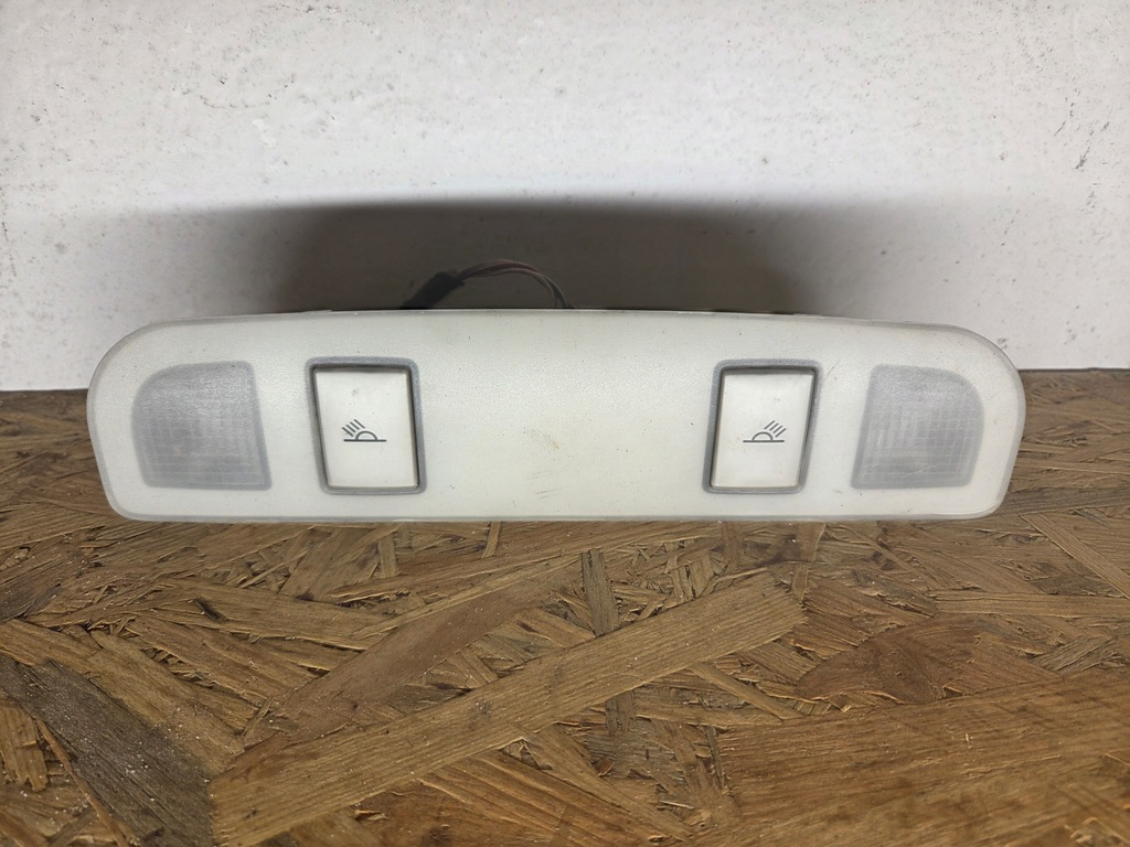 фото №1, Audi a6 c6 лампа освітлення кабіни 4f0947111