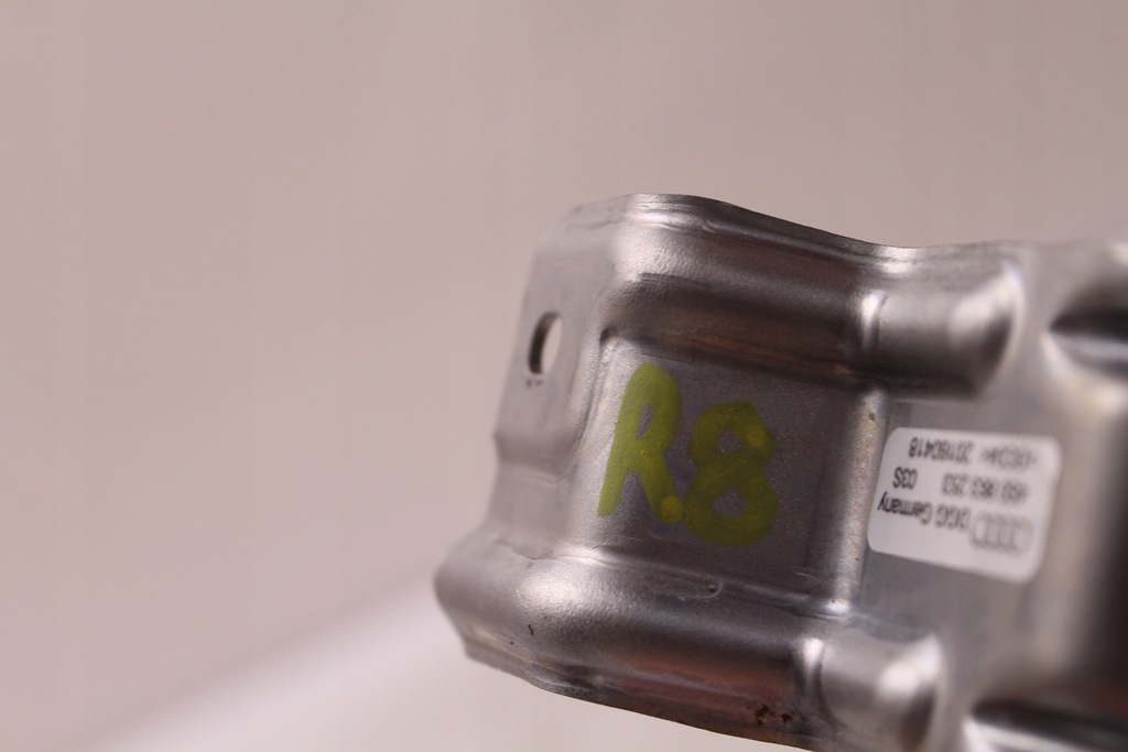 фото №4, Audi r8 4s 16r- кронштейн тунель середнього