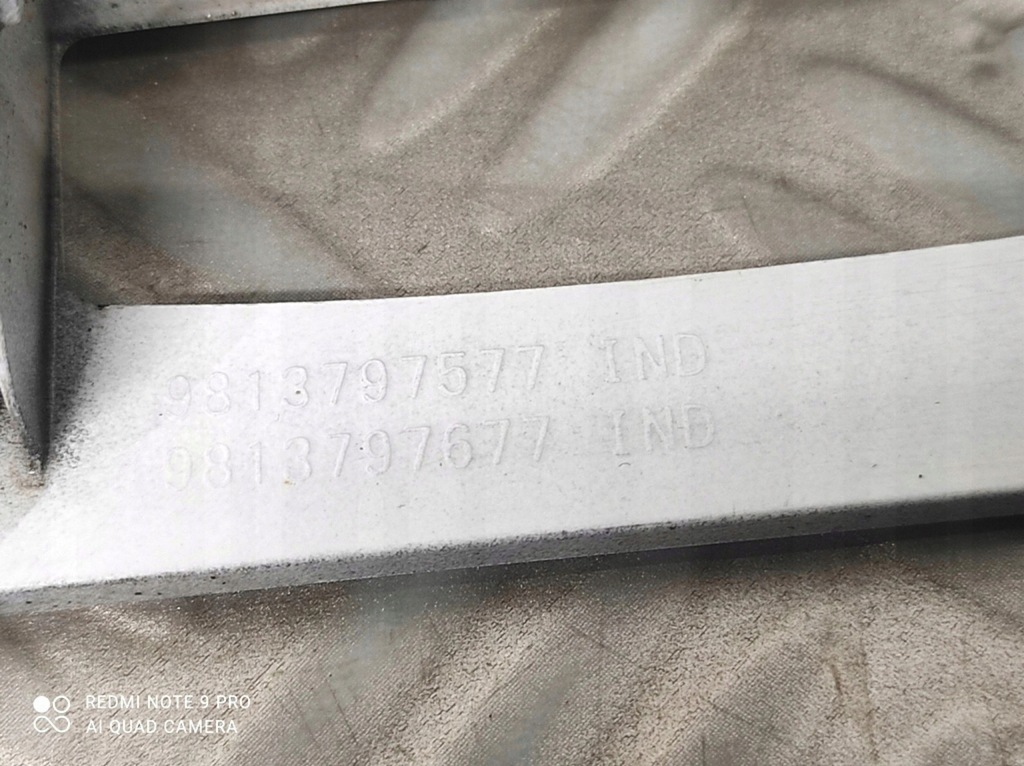 фото №9, Молдинг накладка кришки задній peugeot expert iii 2016-2023 9813797577