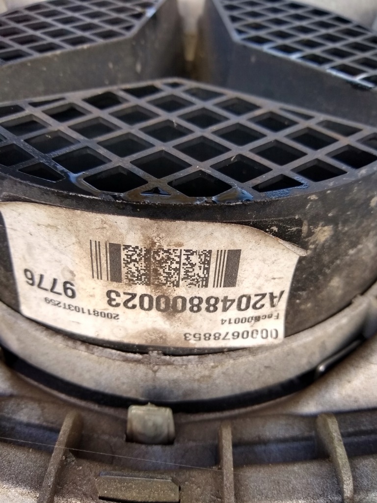 Бампер передний mercedes c klasa w204 решётка радиатора a2048800023 с Разборки