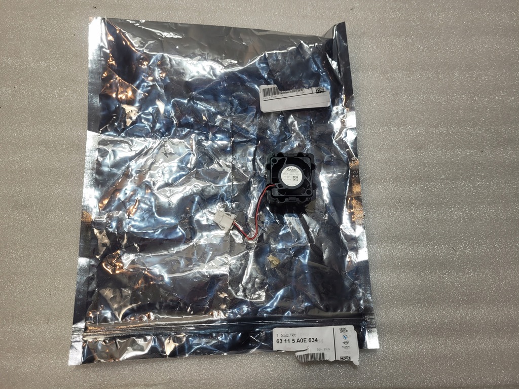 фото №1, Bmw x4 вентилятор модуля лампа перед 63115a0e634