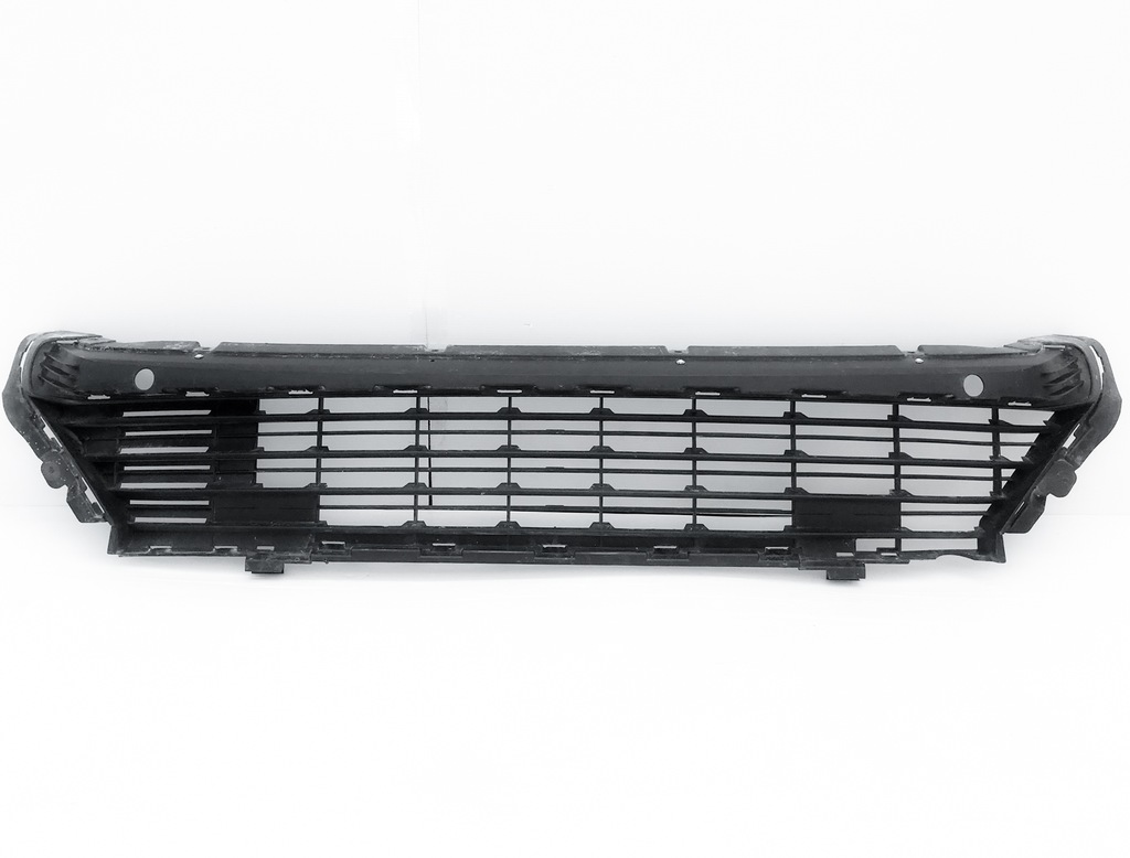 фото №1, Opel combo e решітка бампера передня 2018-