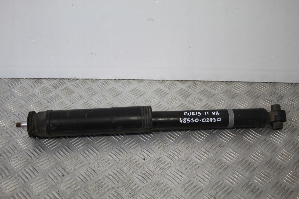 фото №1, Амортизатор задня toyota auris ii 2 48530-02a30