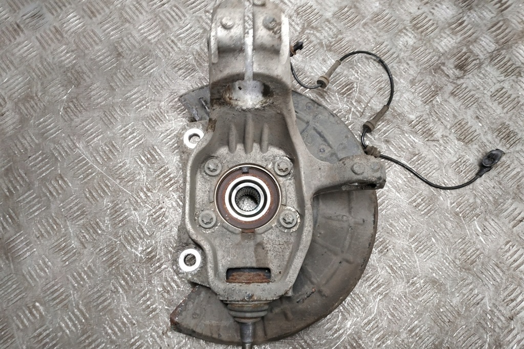 фото №7, Поворотный кулак передняя правая jeep cherokee kl 04877888ac 2.0l дизель 125kw