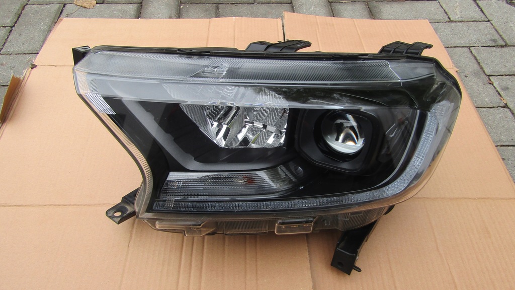 фото №1, Ford ranger raptor лампа левая перед full led комплектная europa