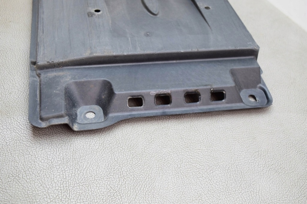 фото №10, Левая защита подвеска toyota corolla sedan _e18_, zre17_ 5816802150 1.4l