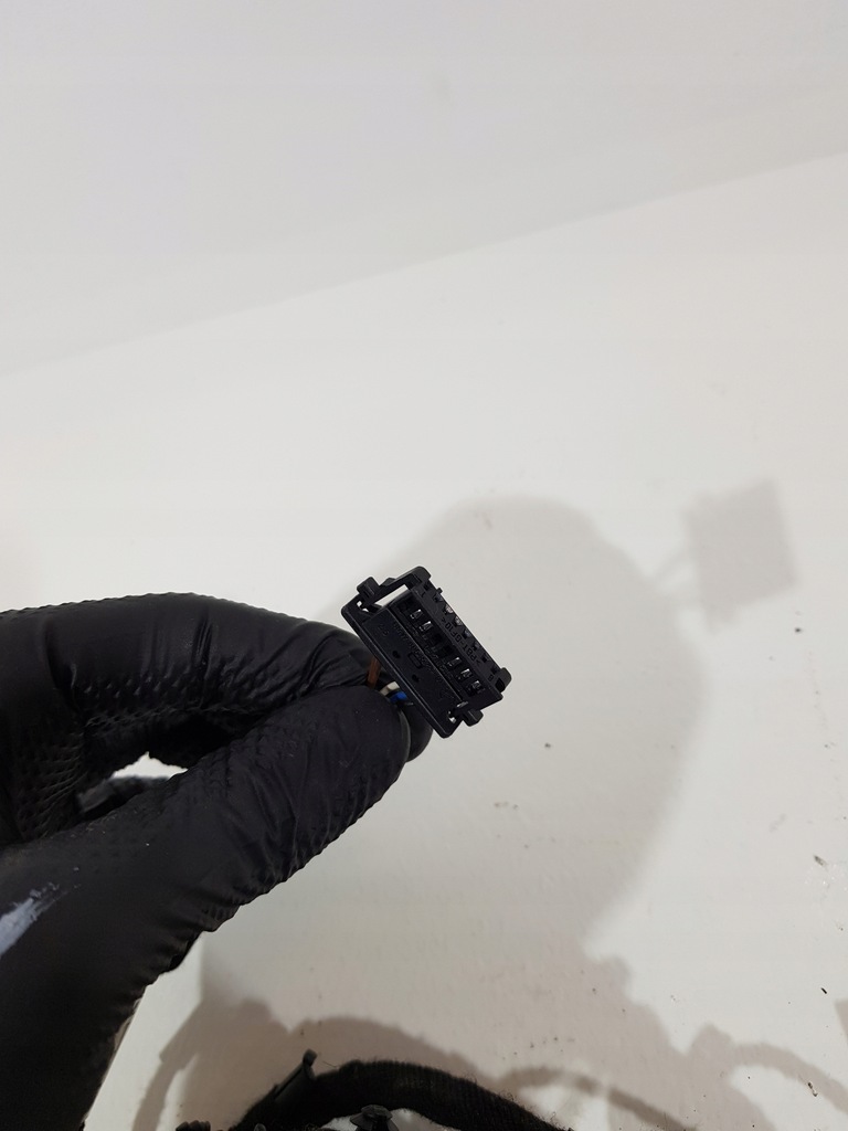 фото №6, Джгут двері правий задня 6938226 bmw e90 e91 led