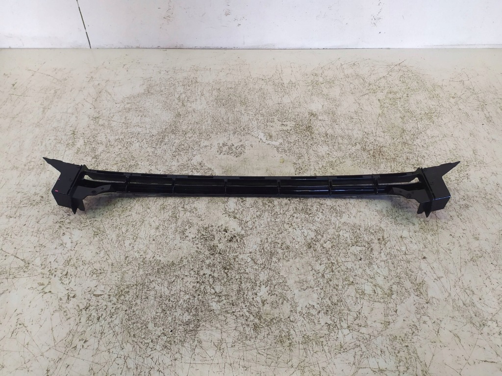 Решётка средняя нижняя бампера перед audi a6 c7 lift 4g0807683b с Разборки