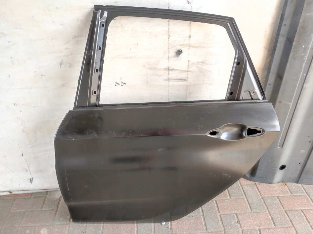 фото №1, Дверь bmw 2 f45 задние левая nowe org poznań giełda