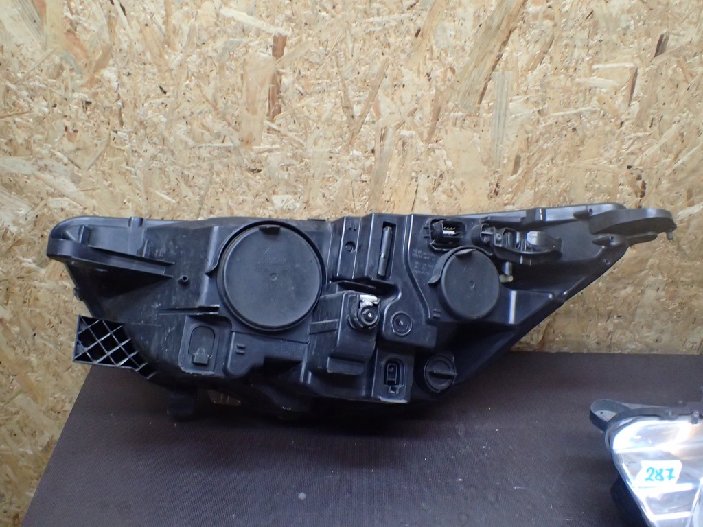 фото №9, Лампа лампи перед citroen c4 ii 2 10-