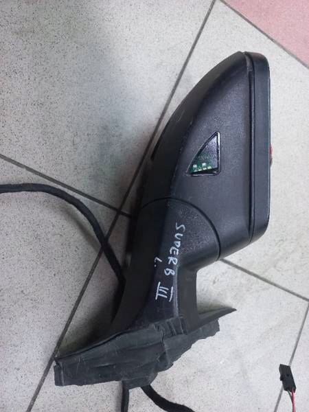 фото №1, Superb зеркало левая 3v0857933