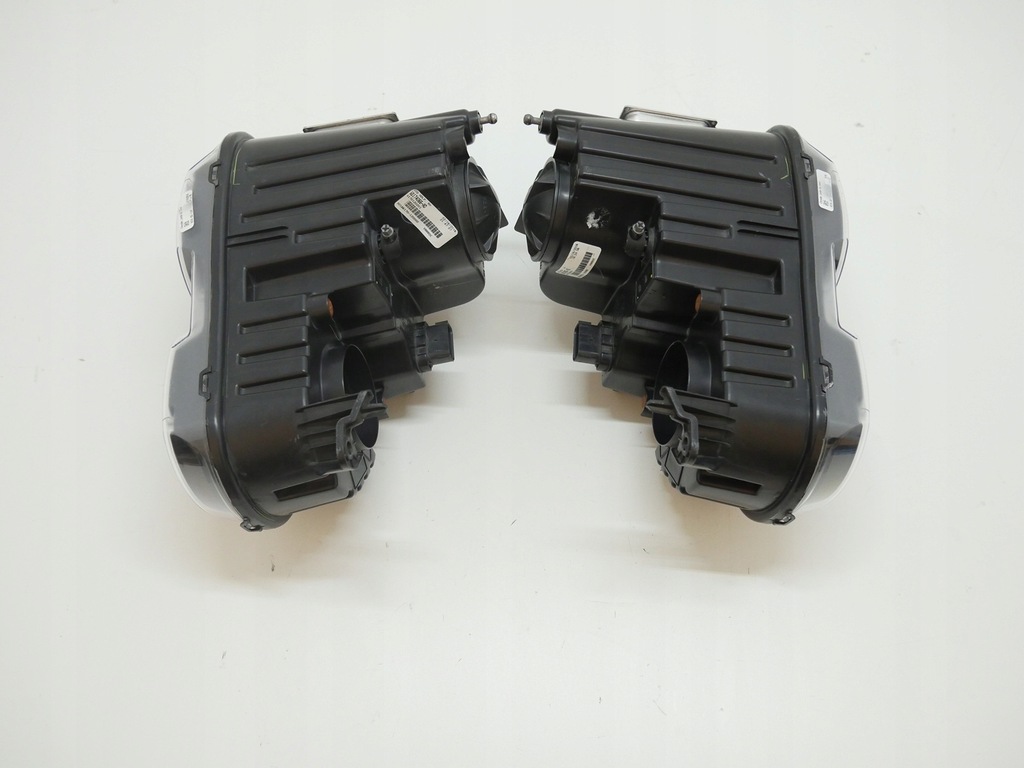 фото №11, 2015-2023 challenger лампы перед передние оригинальные лампа левая правая