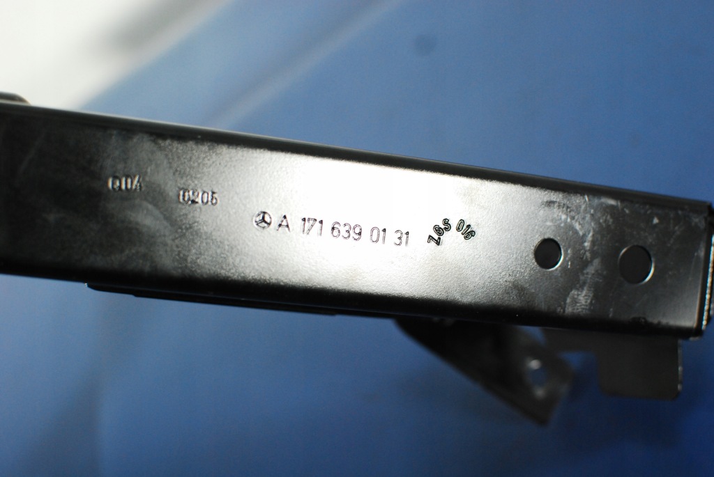 фото №3, Mercedes slk r171 кронштейн левый крыша a1716390131