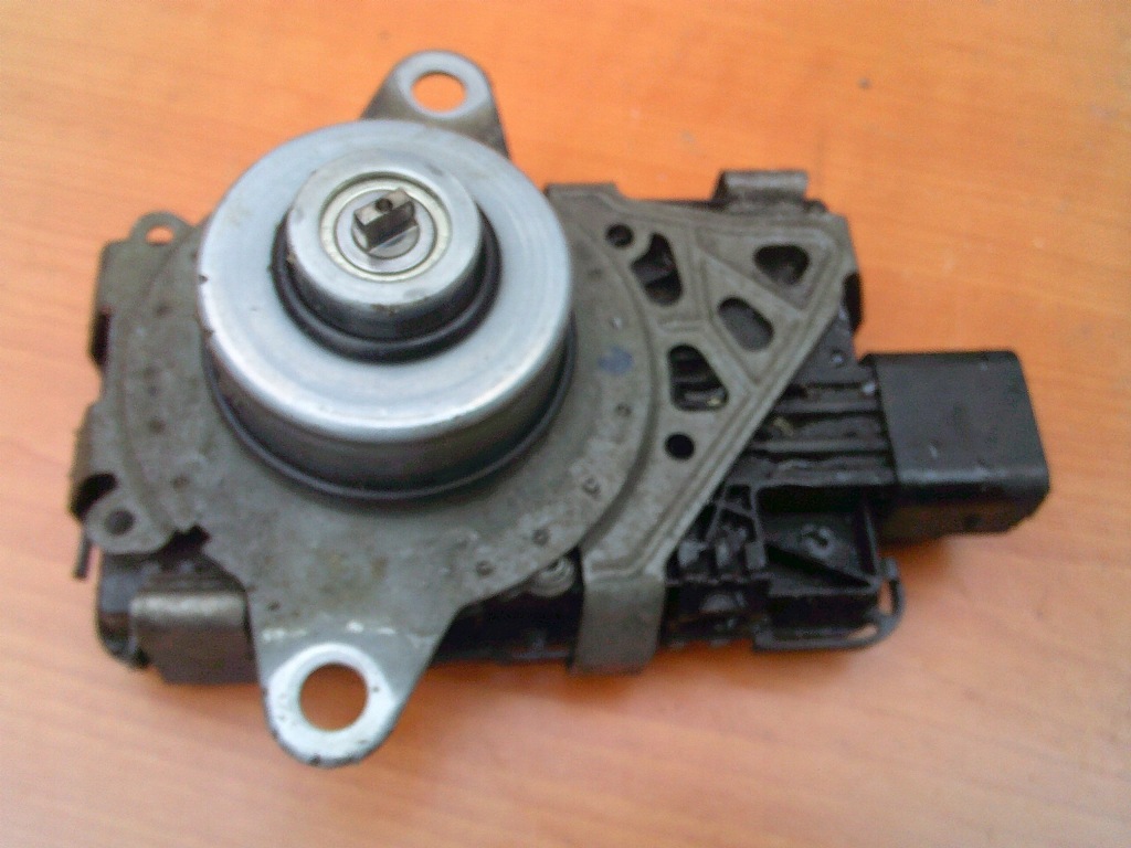 Bmw x-drive g20 g21 g05 g06 g30 atc13 b47 блок управления мост редуктор 9469023 Киев