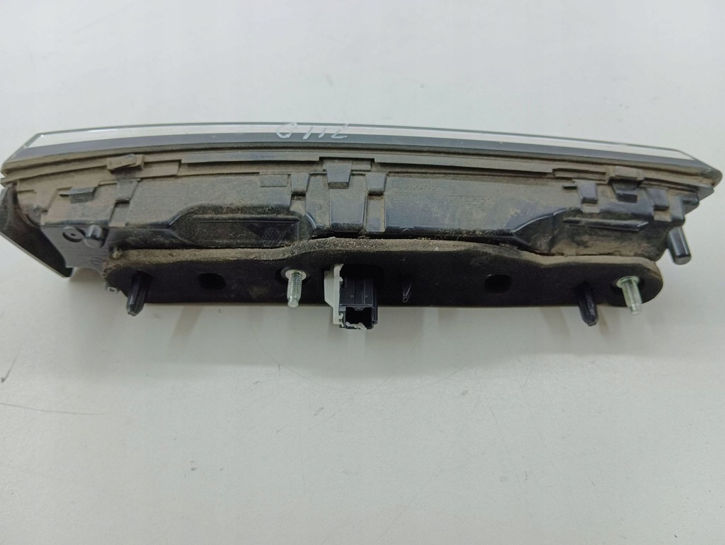 фото №7, Opel mokka b 2022 права сторона лампи задній кришки багажника