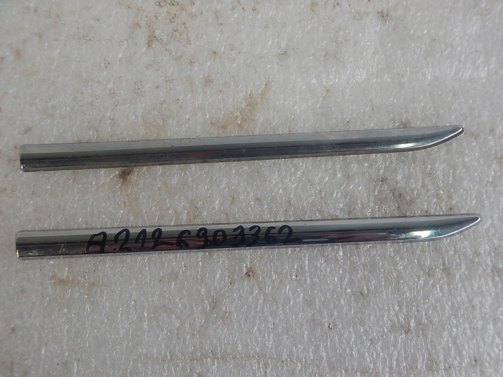 фото №1, Mercedes e w212 права молдинг крила перед