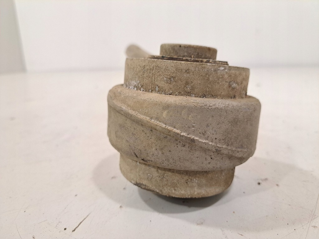 фото №9, Bmw ix 2021 перед сторона левая нижний рычаг передний