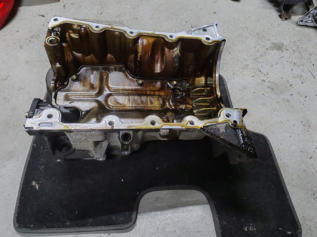 фото №6, Поддон масляная 1.33 toyota auris yaris i 09-12