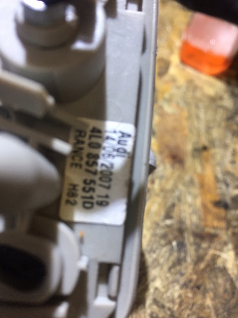 фото №9, Audi q7 4l захист сонцезахисна ліва 4l0857551d