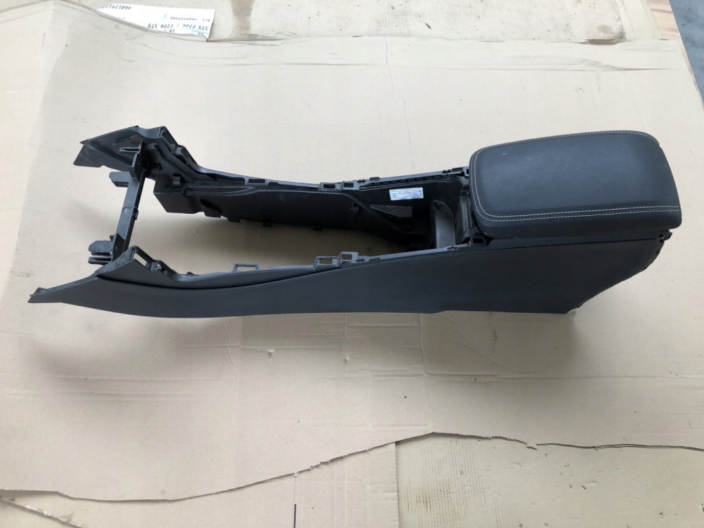 фото №1, Тунель середній підлокітник mercedes a klasa w176