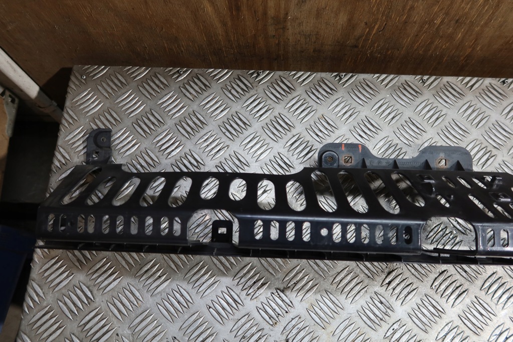 Напрямна бампера заднього mini r60 9800757 Ціна