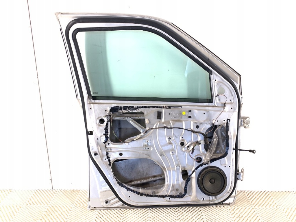 фото №8, Дверь левый перед suzuki swift iii хэтчбек silky silver