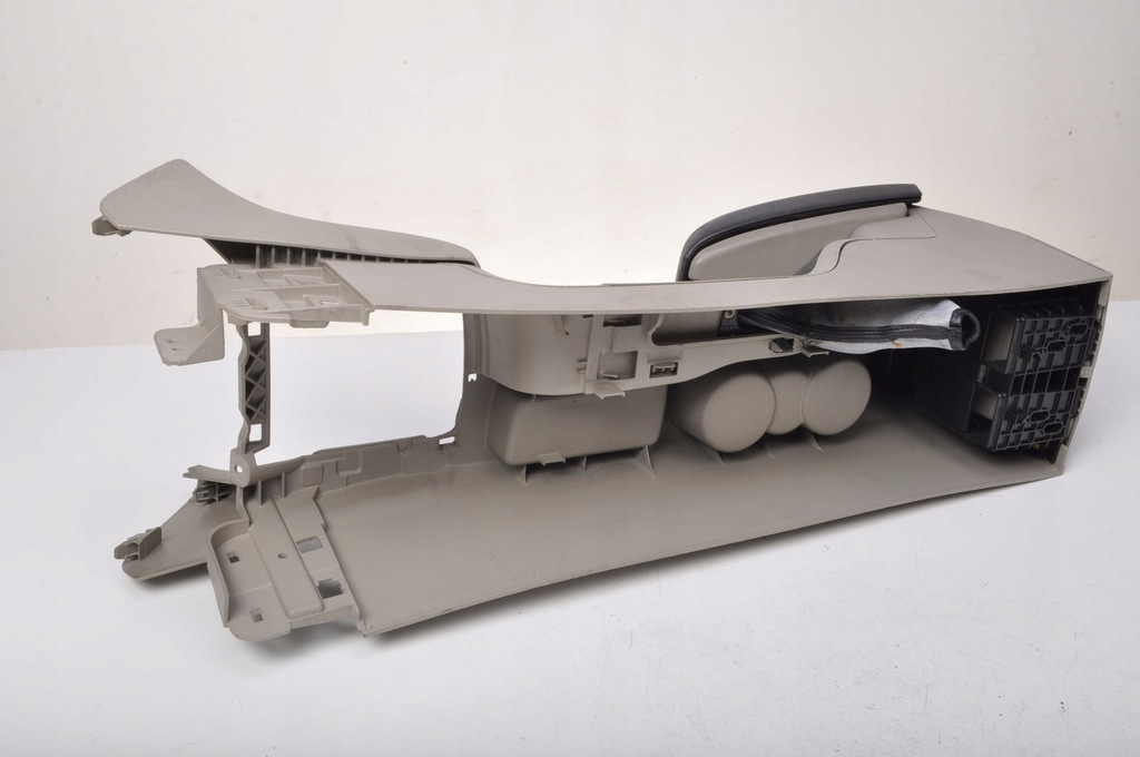 фото №14, Ford focus mk2 туннель средний подлокотник