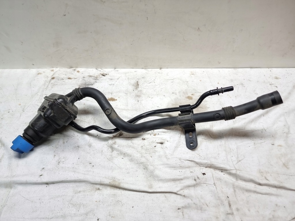 фото №1, Bmw 1 2 f40 f44 заливная горловина adblue