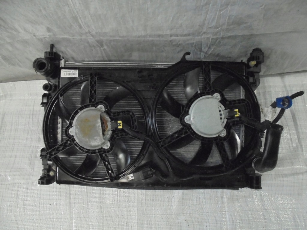 фото №2, Pas передний радиатор alfa romeo c4 4c