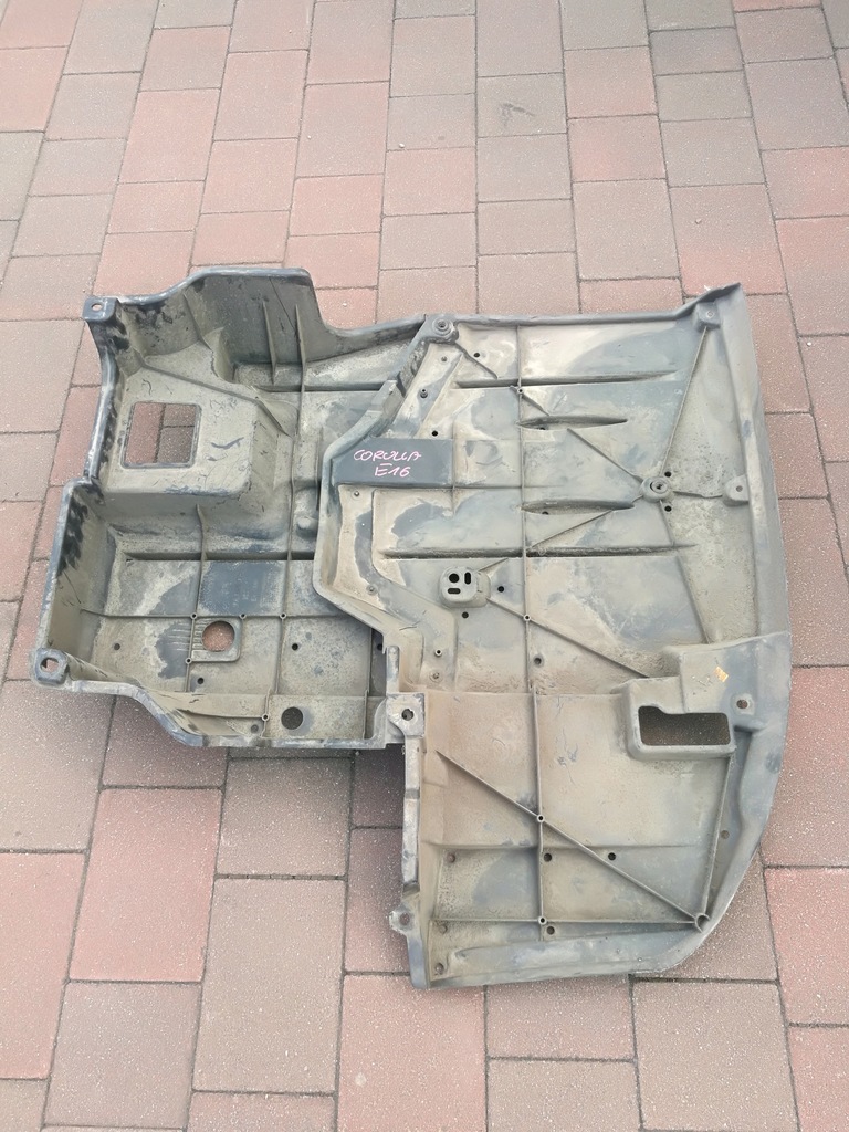 фото №1, Toyota corolla e16 e18----płyta защита подвеска