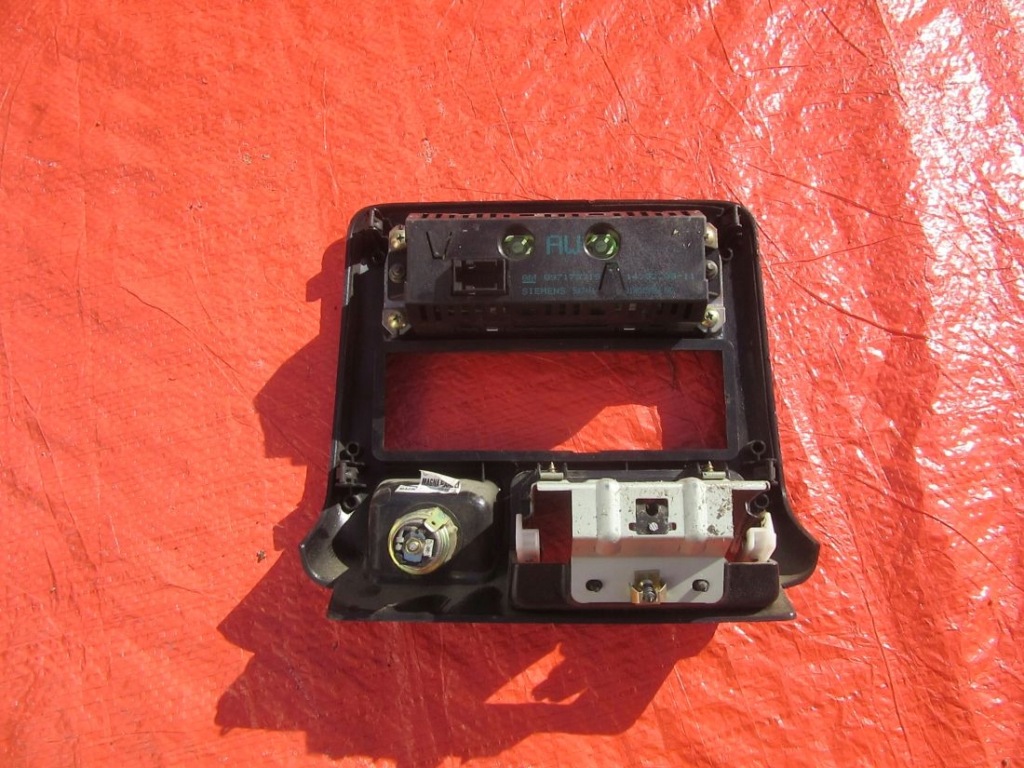 фото №5, Opel frontera b панель середній рамка захист дисплей