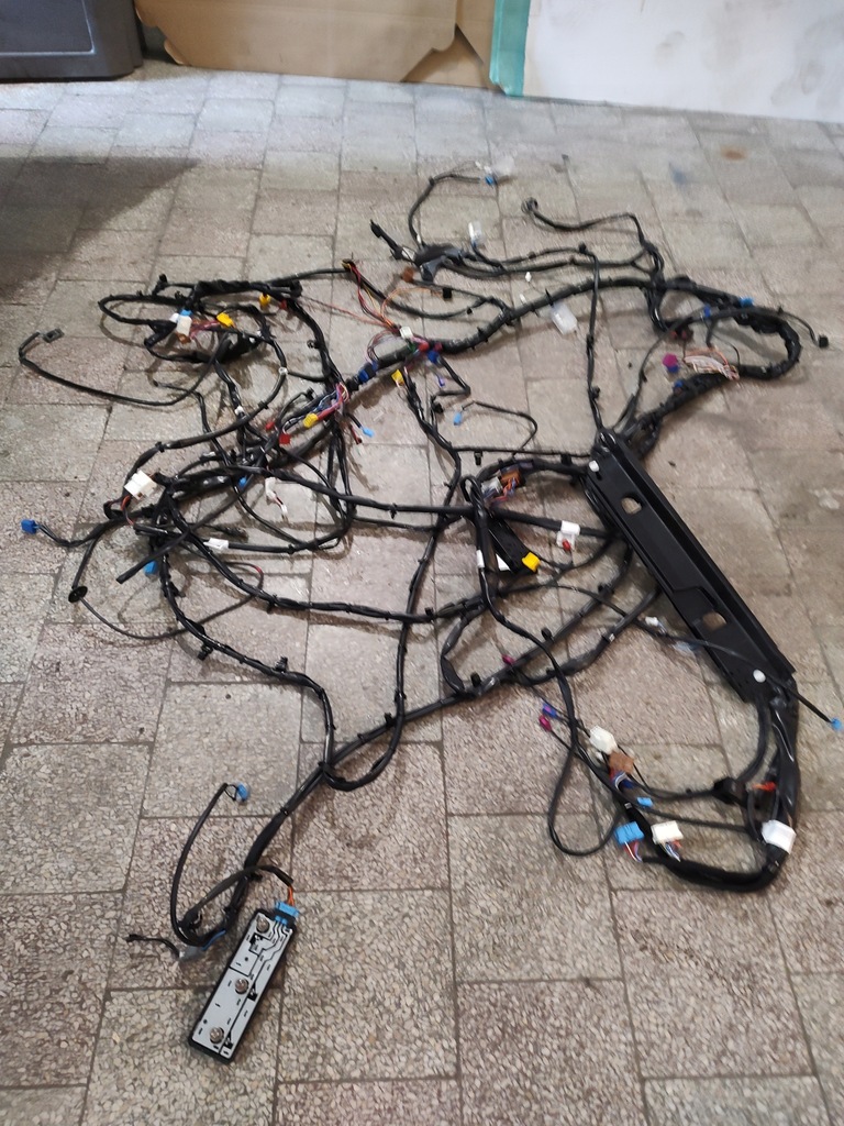 фото №1, Электропроводка кабины scania s r ngs