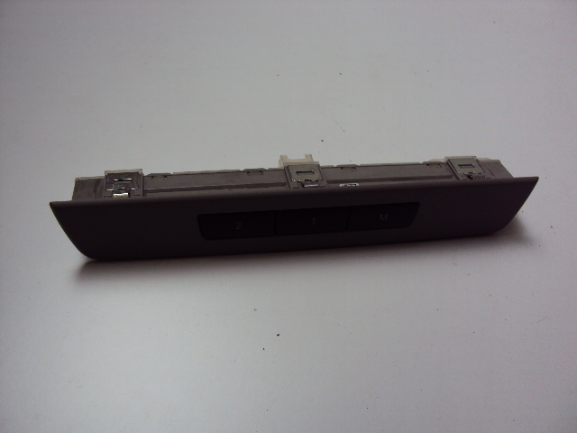 фото №1, Панель памяти сиденье правый перед bmw 7 f01 08-15