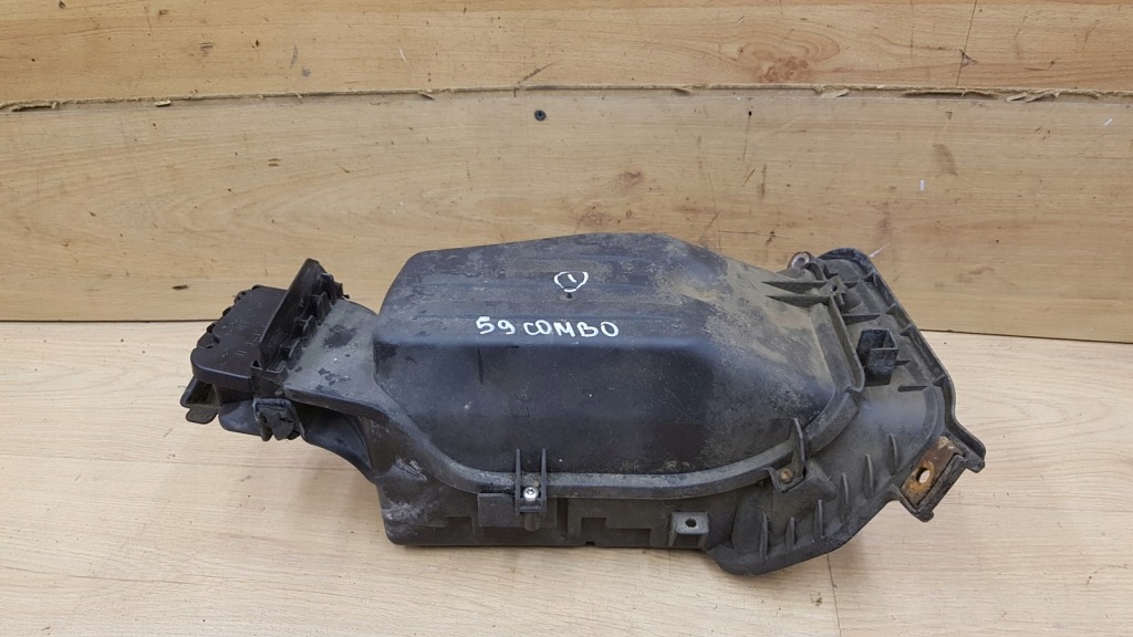 фото №1, Корпус коробка предохранителей opel combo c lift 1.7 dti