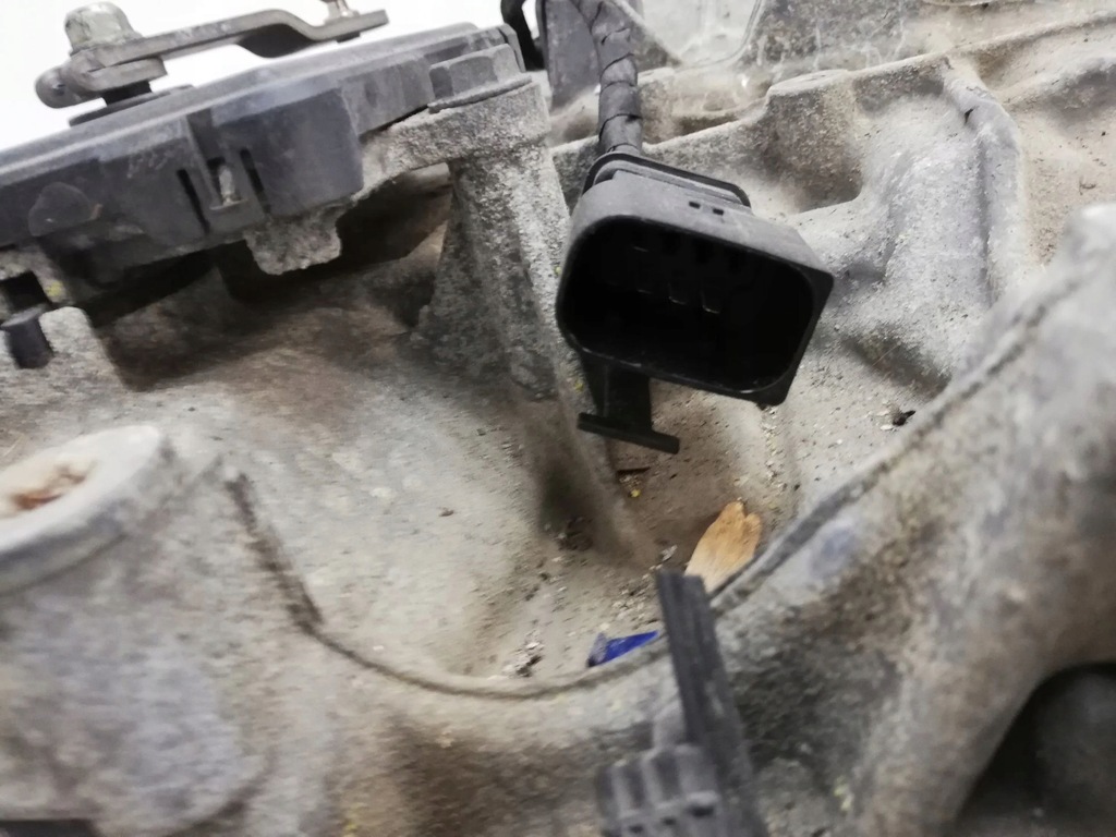 фото №9, Bmw 2 f45 2017 полный коробка передач