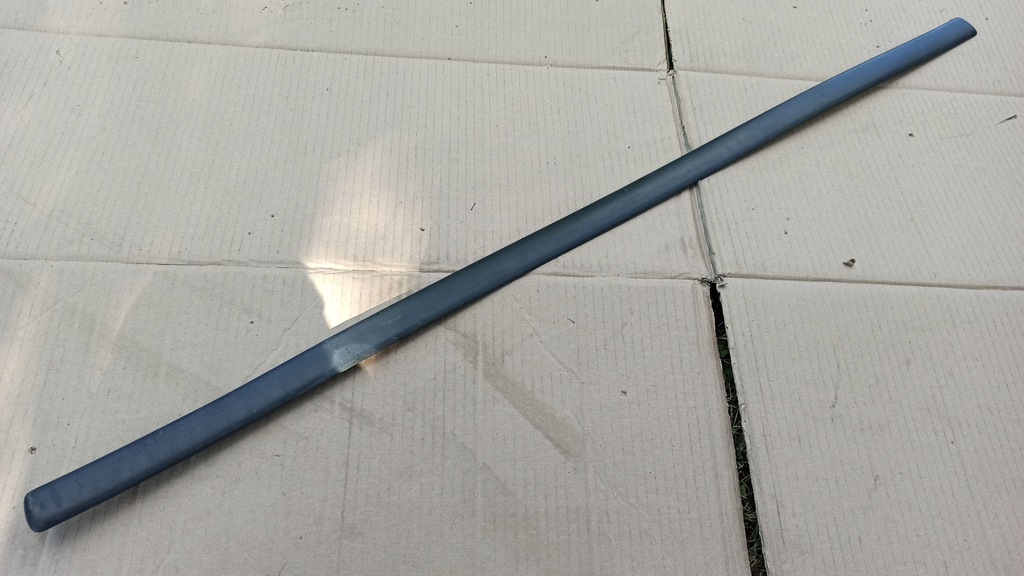 фото №1, Молдинг дверь перед правая vw golf iv 5d