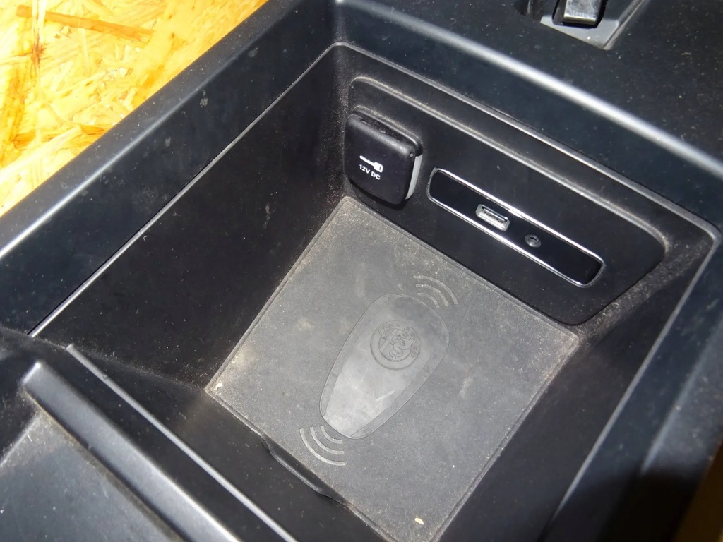 фото №3, Alfa romeo giulia подлокотник туннель