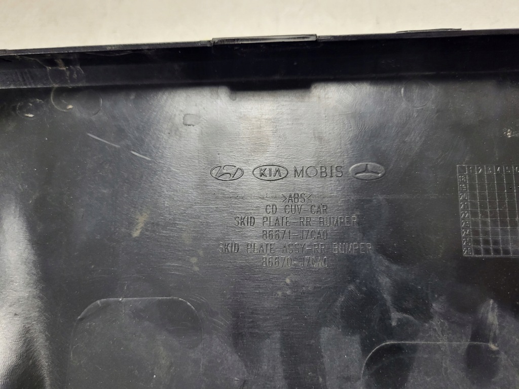 Kia xceed x-ceed накладка диффузор бампера задний  86671j7ca0 Киев
