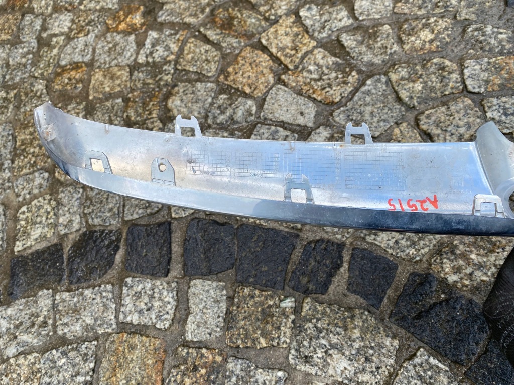 Купить Opel astra iv j рестайлинг  молдинг хром решётка радиатора перед 13368852 13368660 оригинал