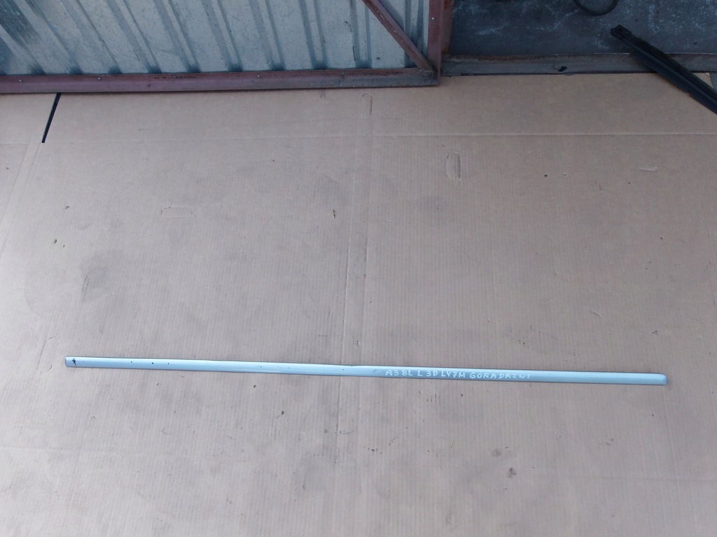 фото №1, Молдинг дверь левая ly7m audi a3 8l 3 дверь