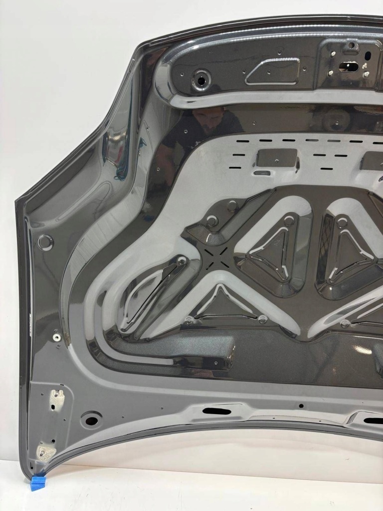 Porsche macan 4 electric капот 95c823155c vulkangrau m7r Цена