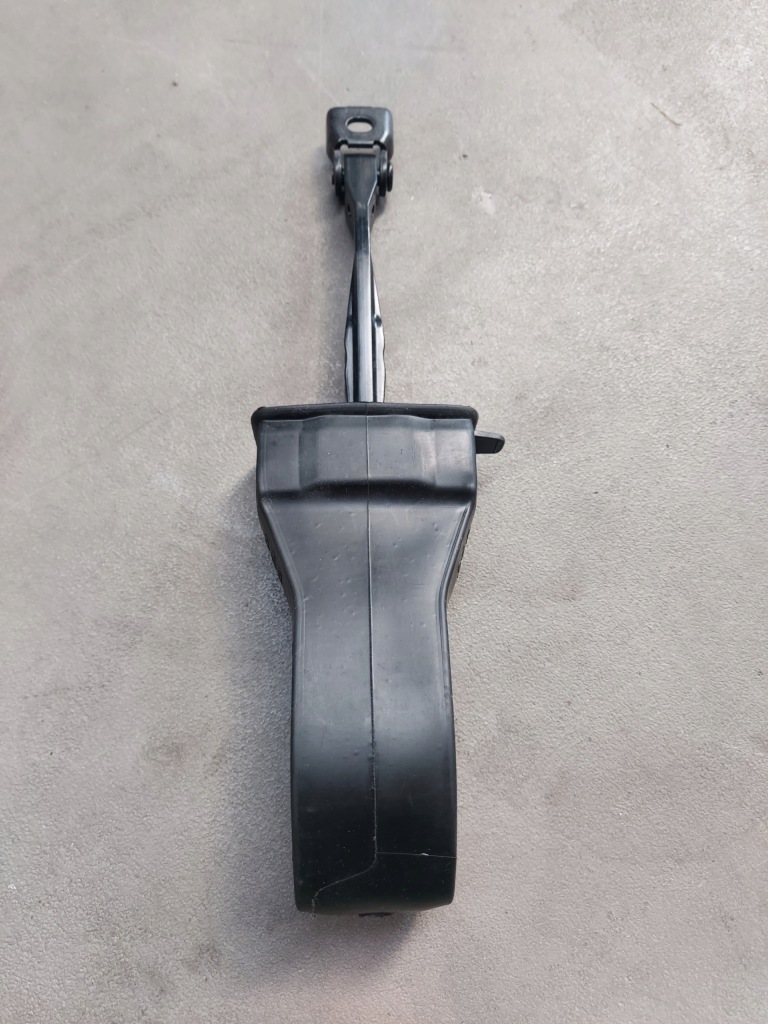 фото №1, Vw arteon обмежувач двері лівий задня 3g8839249