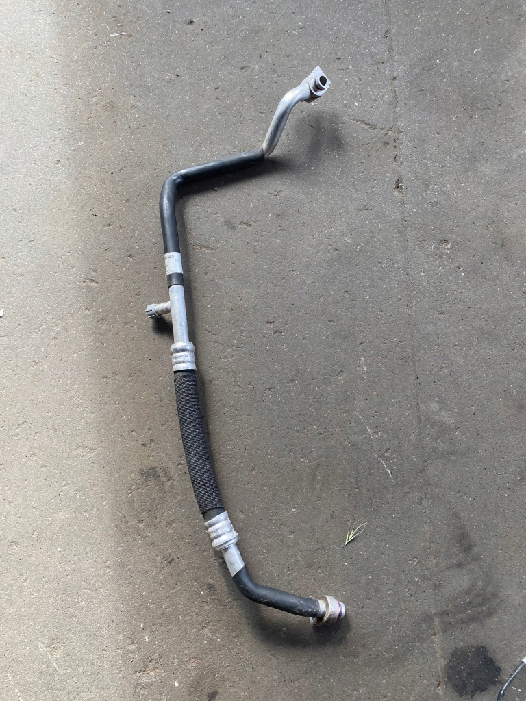 фото №1, Audi a8 4n d5 шланг кондиционера 4n1816742d