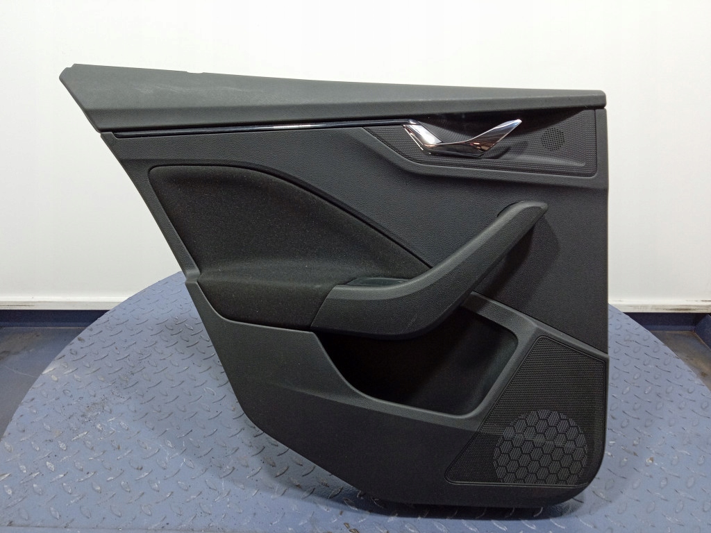 фото №1, Skoda scala оббивка обшивка двері лівий задня 654867023an