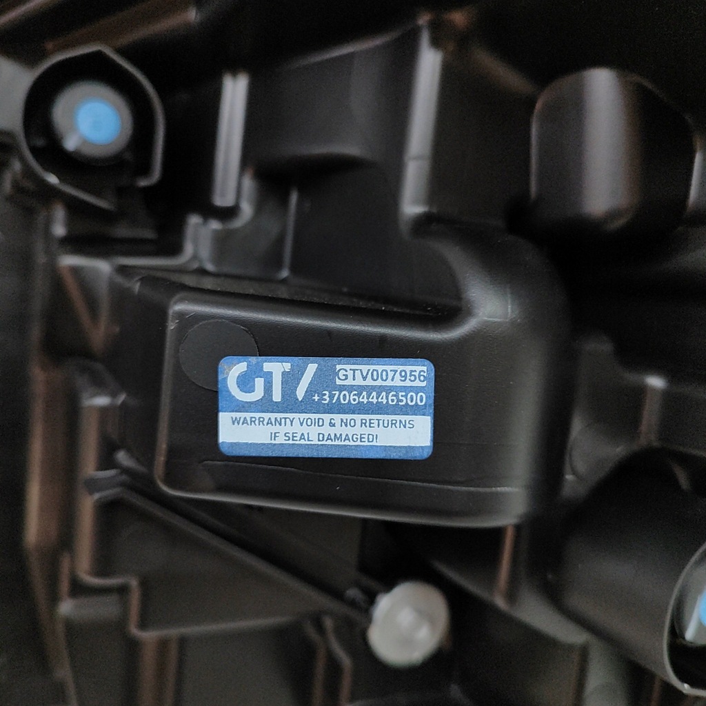 фото №8, Toyota c-hr ii 2024 права сторона лампа передня