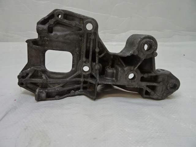 фото №5, Renault kadjar 1.5 dci кронштейн кронштейн генератора 117100072r