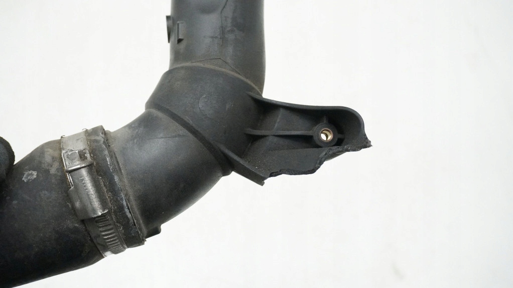 фото №5, Труба шланг интеркулер skoda yeti 2.0 tdi 5n0145840c