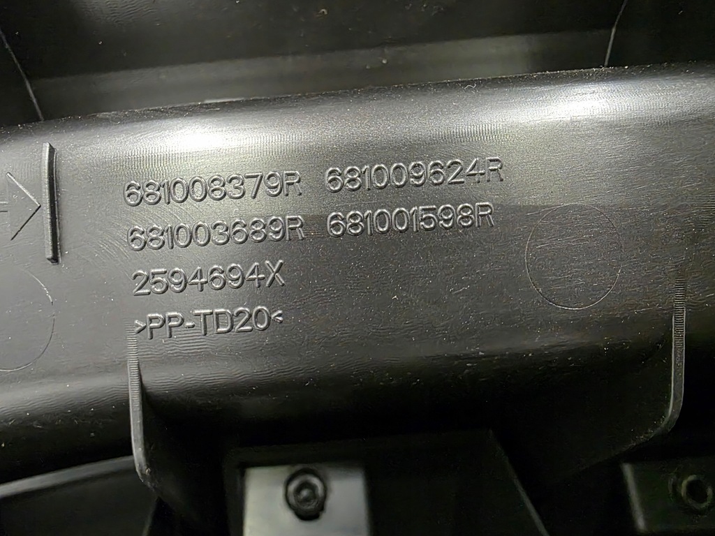 фото №10, Консоль приборная панель renault trafic iv nissan nv300 681008379r 681009624r 21 -