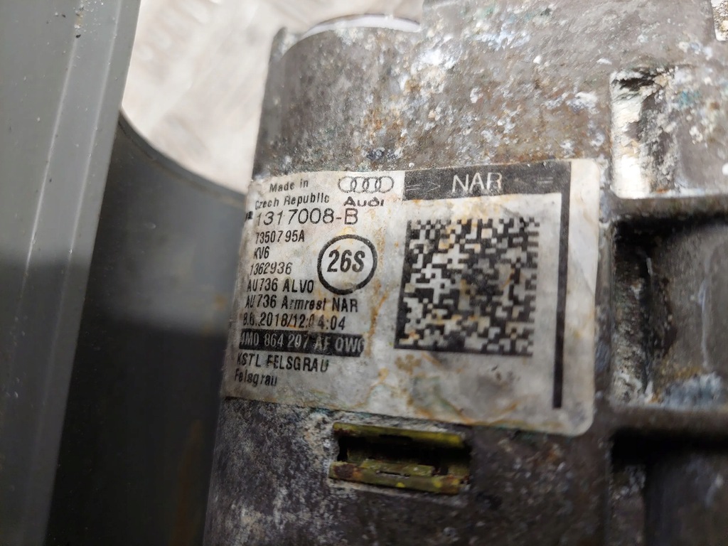 фото №8, Audi q7 4m 4m0864207af с передний подлокотники